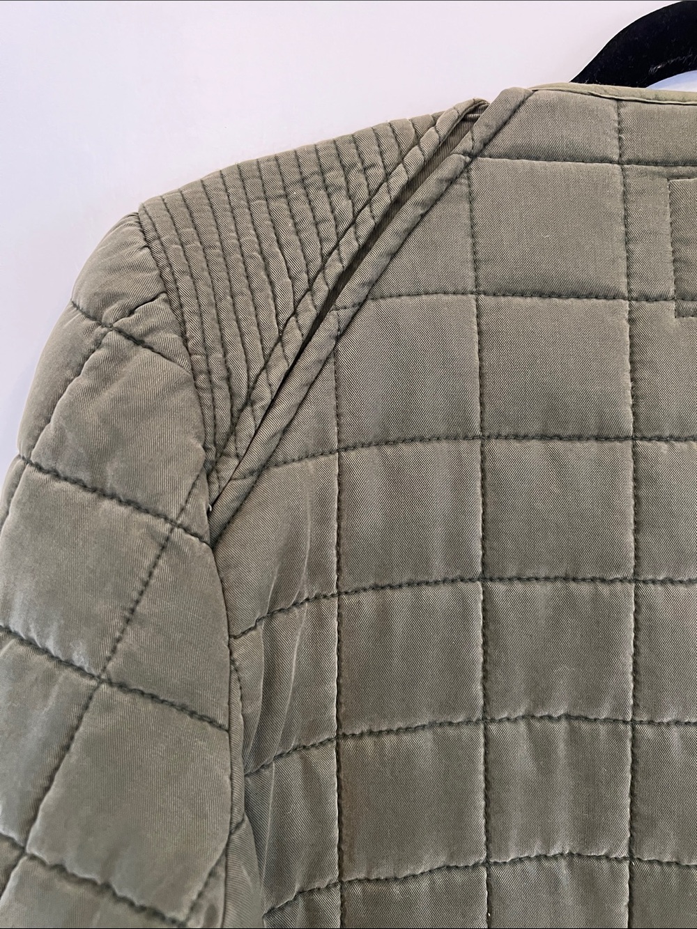 Blank NYC Olive Green Quilted Puffer Jacket - Picture 4 of 4